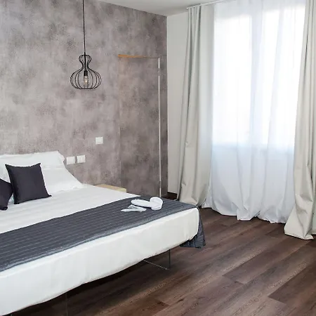 Homy Bed and breakfast Empoli