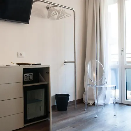 Bed and breakfast Homy 4*