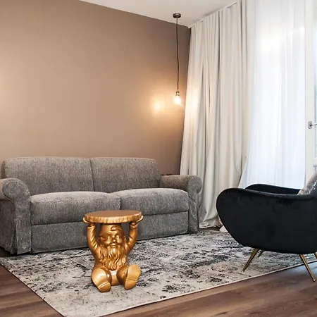Homy Bed and breakfast 4*